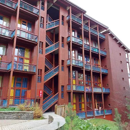 Duplex Pour 6 A Arc 1800, Proche Des Pistes, Village Avec Balcon Exposition Sud-ouest. - Fr-1-411-734